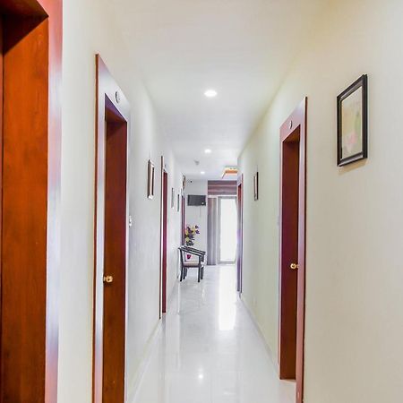 Capital O 67249 Hotel Planet Бхубанешвара Экстерьер фото