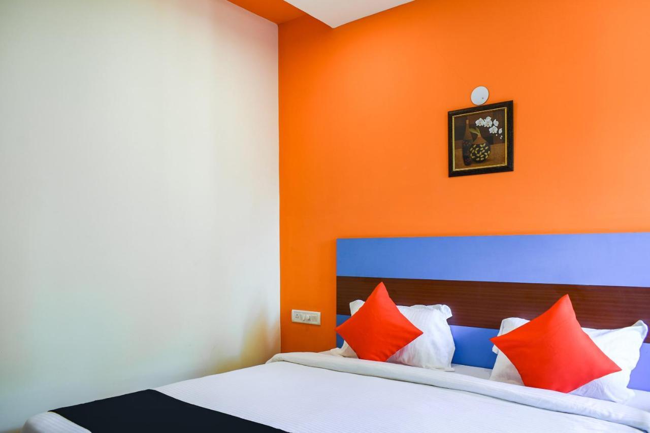 Capital O 67249 Hotel Planet Бхубанешвара Экстерьер фото